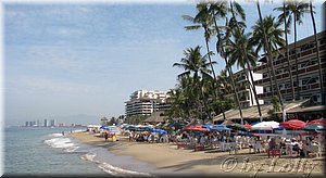 nuevo y viejo puerto vallarta.jpg